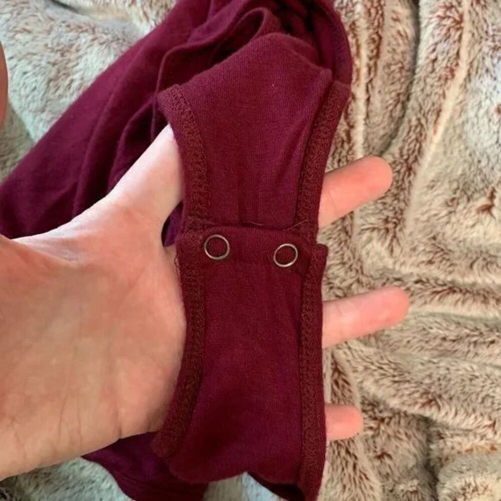 Aeropostale Womens Small Bodysuit Burgundy Sleeveless Halter Tank Top Basic Snap - Picture 5 of 6